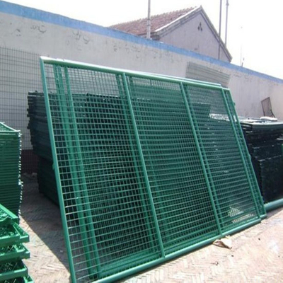Green Color Painted Wire Mesh Steel Fencing